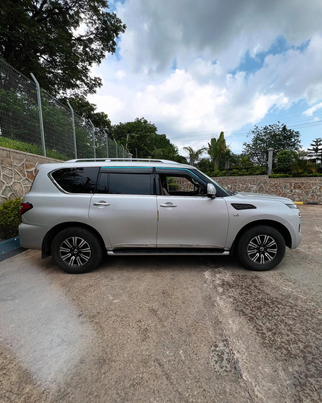 2022 Nissan Patrol Y62 LE