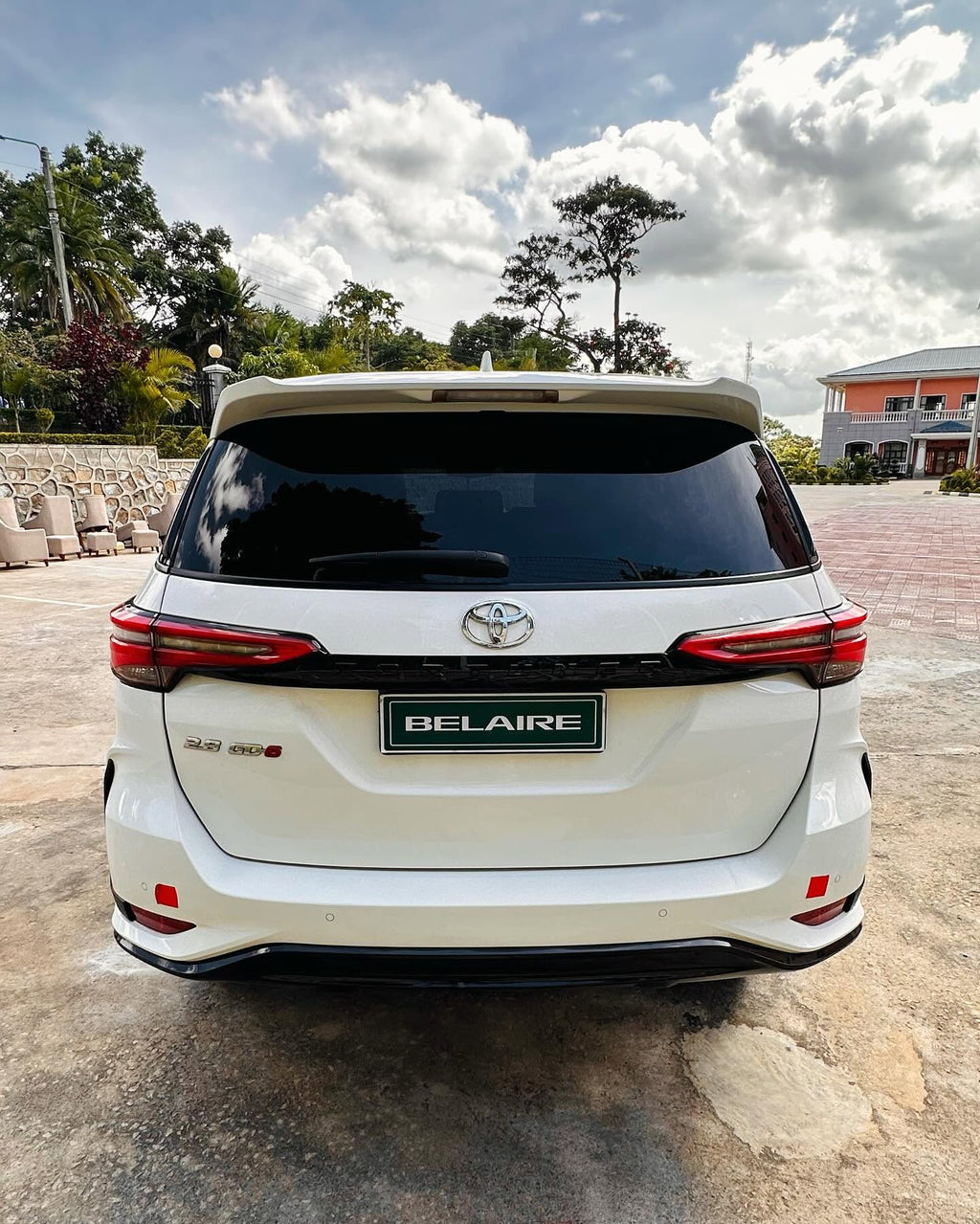 2023 Toyota Fortuner Legender GD-6