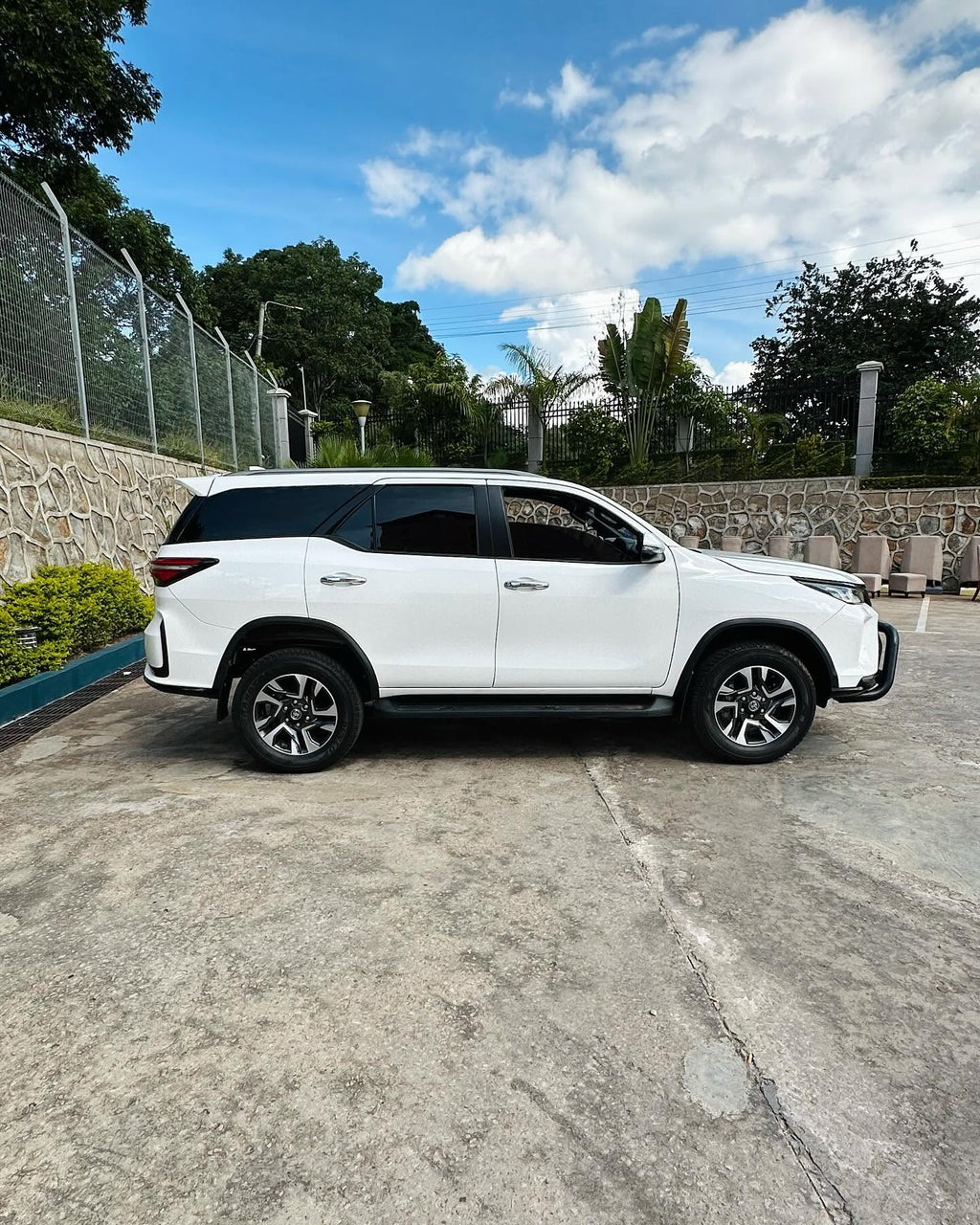2023 Toyota Fortuner Legender GD-6